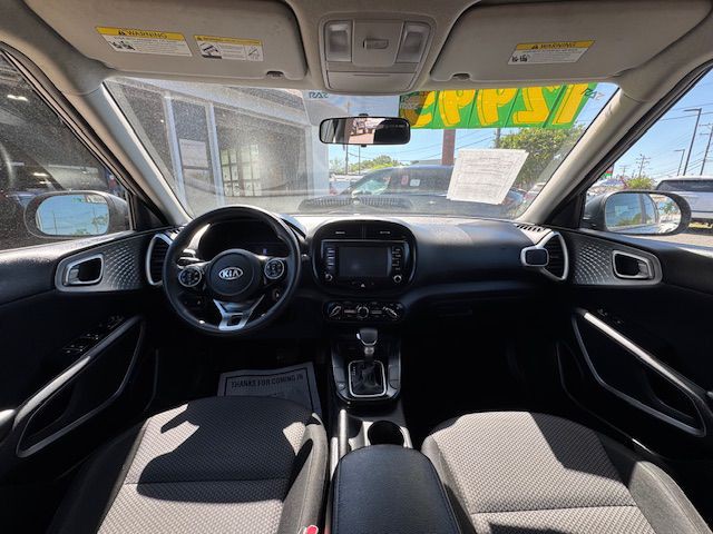 2020 Kia Soul Image 3