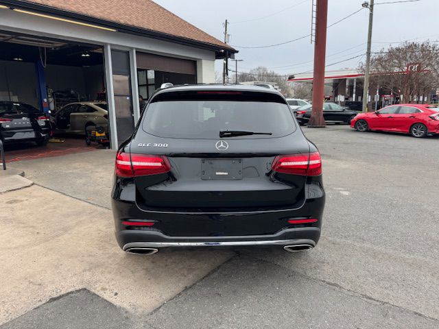 2016 Mercedes-Benz GLC-Class Image 7