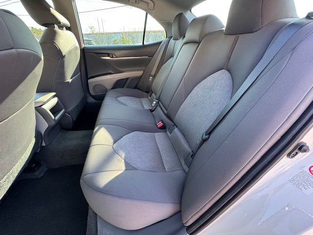 2018 Toyota Camry Image 4