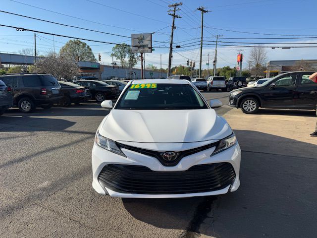 2018 Toyota Camry Image 8