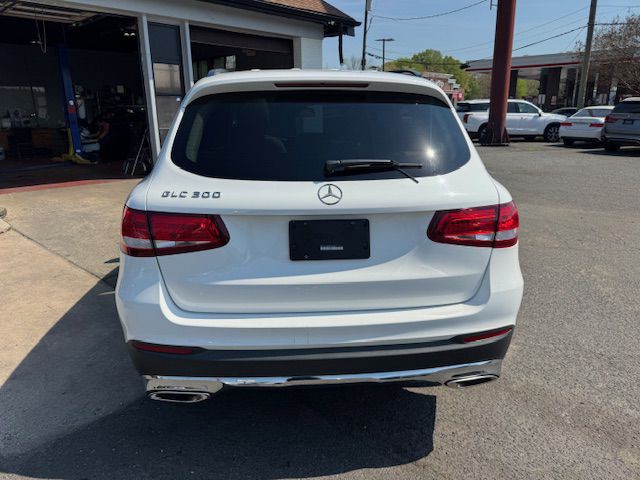 2016 Mercedes-Benz GLC-Class Image 7