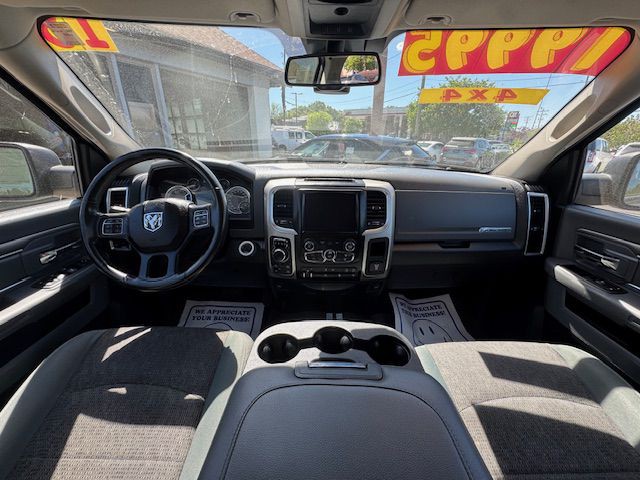 2018 RAM 1500 Image 3
