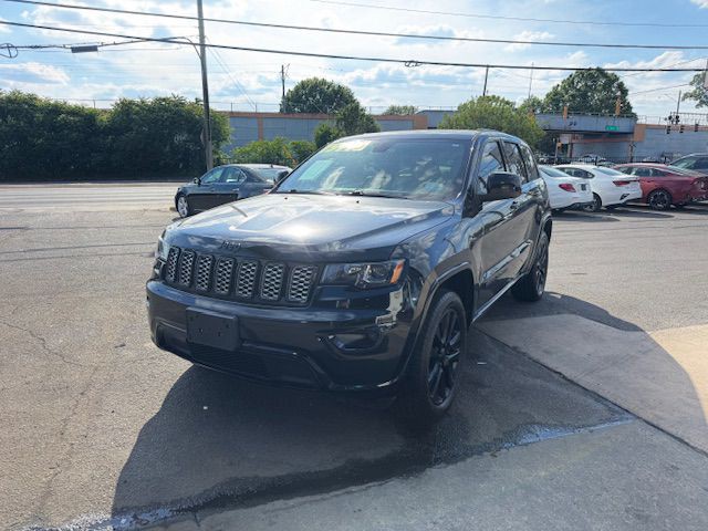 2019 Jeep Grand Cherokee Image 1