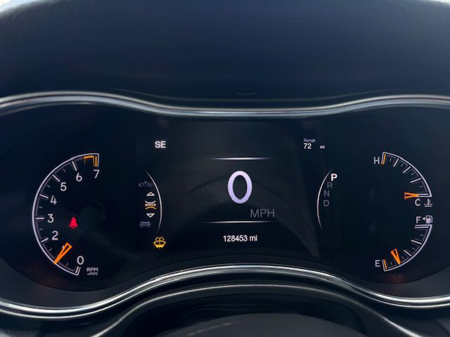 2019 Jeep Grand Cherokee Image 2