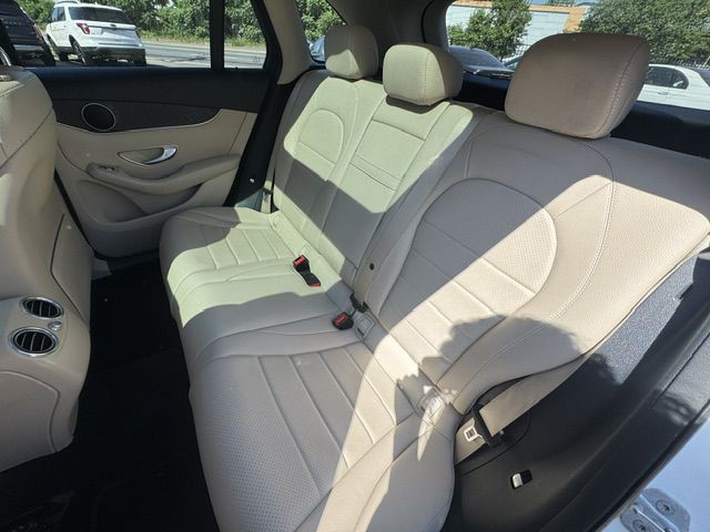 2016 Mercedes-Benz GLC-Class Image 5
