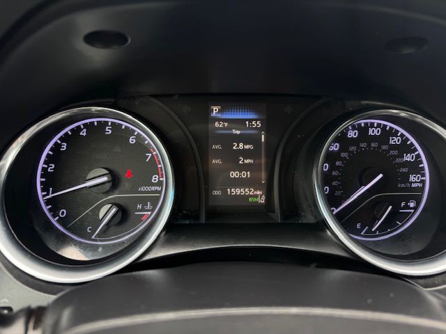 2019 Toyota Camry Image 2