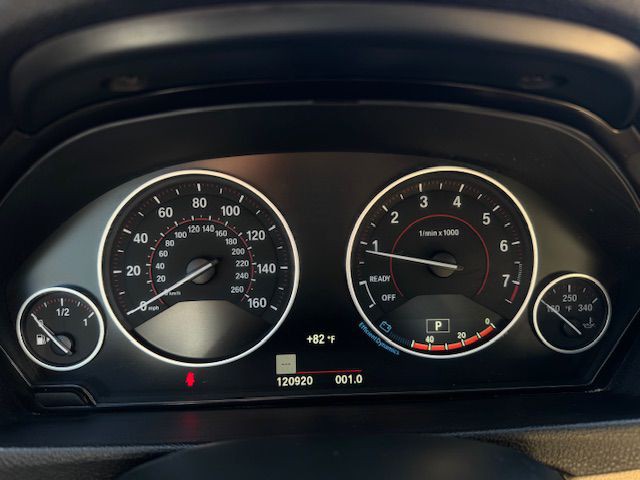 2016 BMW 3 Series Image 2
