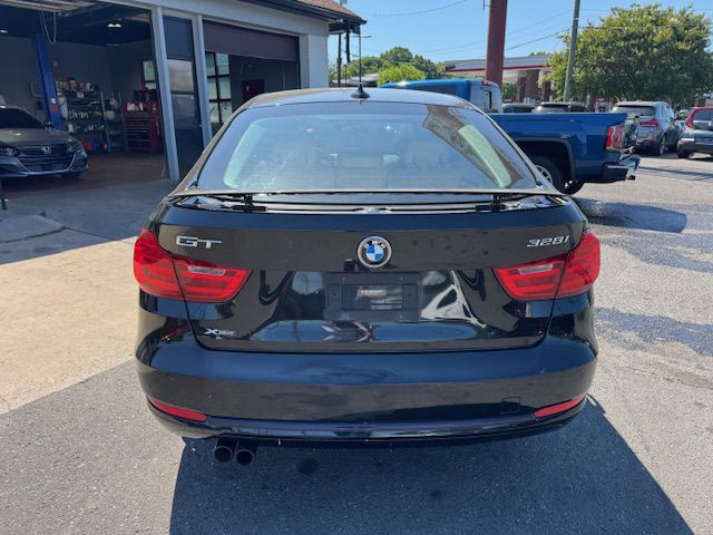 2016 BMW 3 Series Image 7