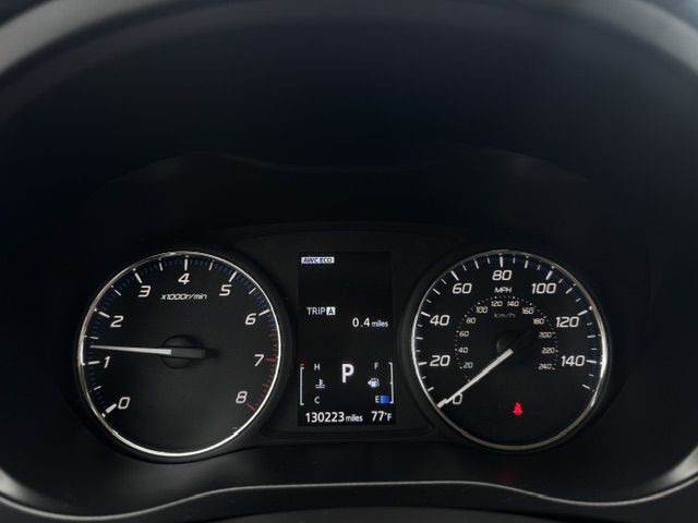 2018 Mitsubishi Outlander Image 2