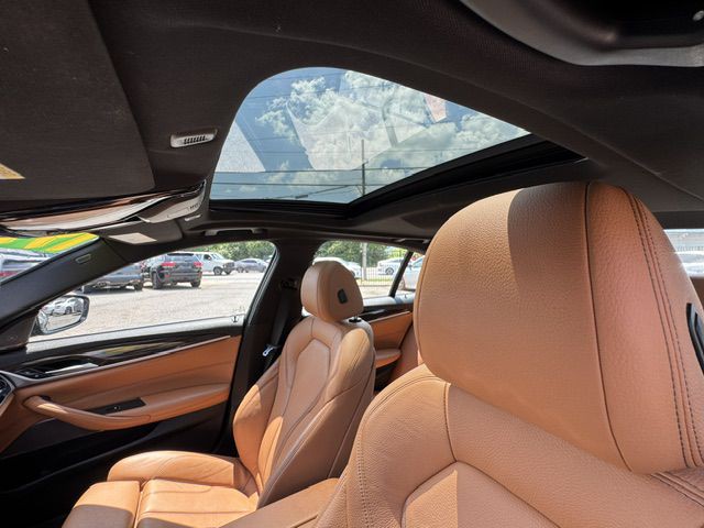 2021 BMW 5 Series Image 4