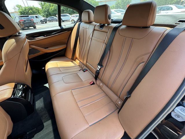 2021 BMW 5 Series Image 5