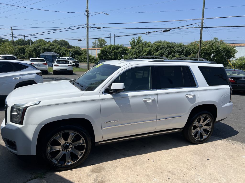 2017 GMC Yukon Image 1