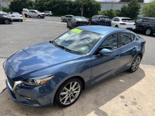 Image for 2018 Mazda Mazda3 Touring ID: 7537914