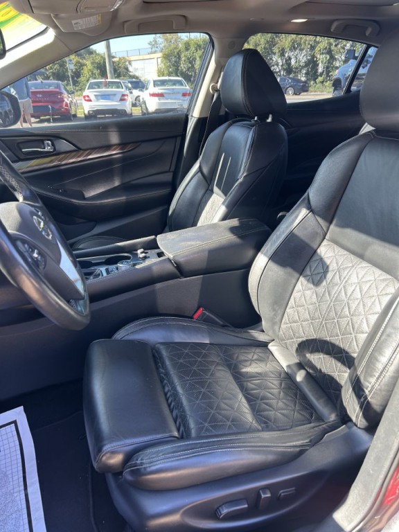 2018 Nissan Maxima Image 7