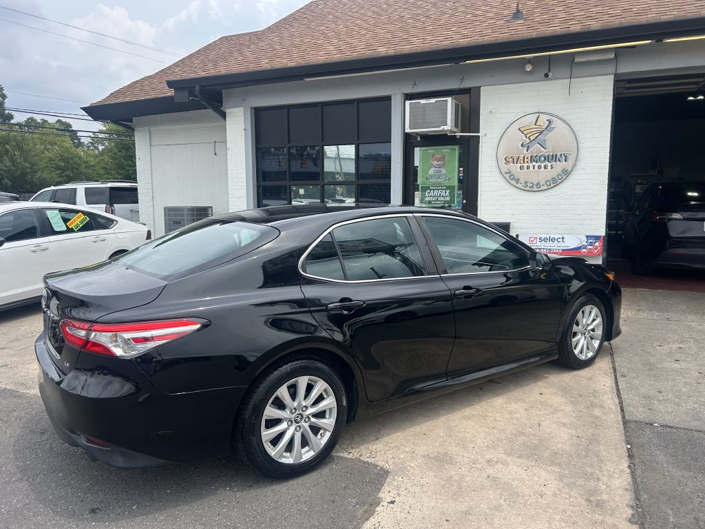 2018 Toyota Camry Image 3