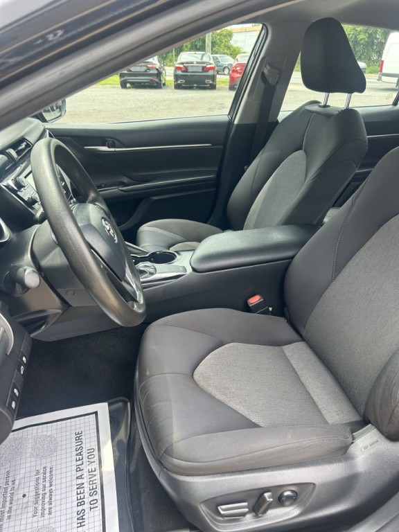 2018 Toyota Camry Image 6