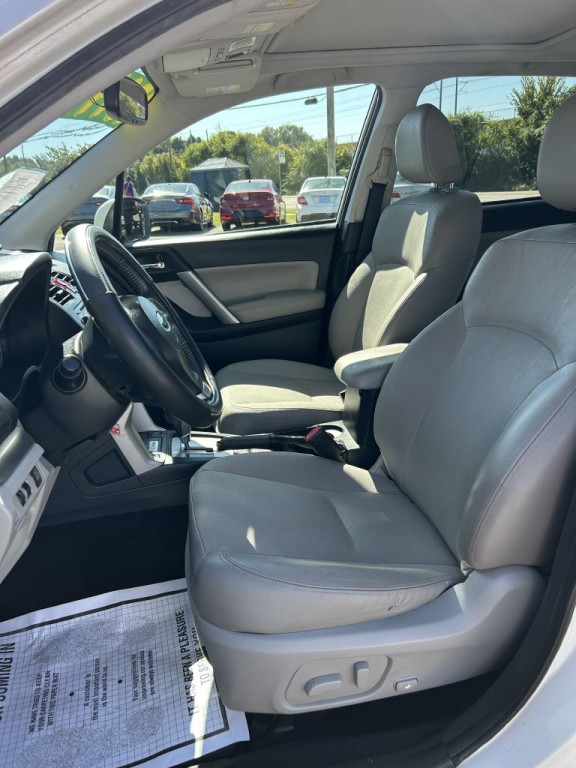 2015 Subaru Forester Image 8