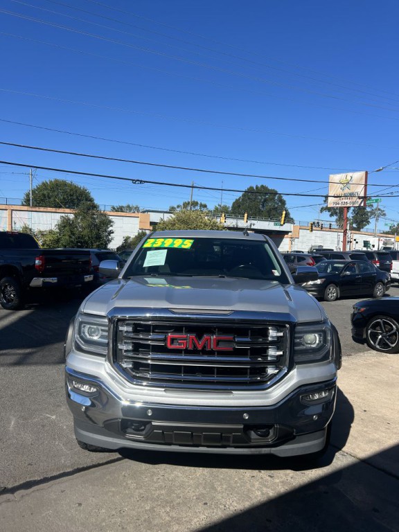 2018 GMC Sierra Image 2