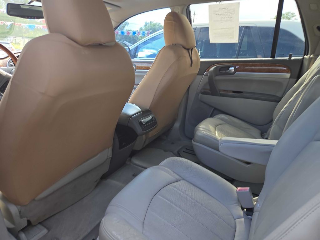 2011 Buick Enclave Image 13