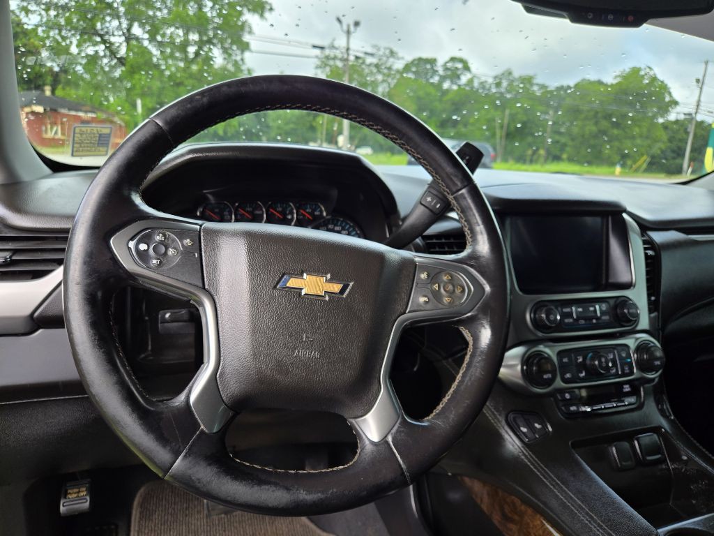 2019 Chevrolet Suburban Image 7