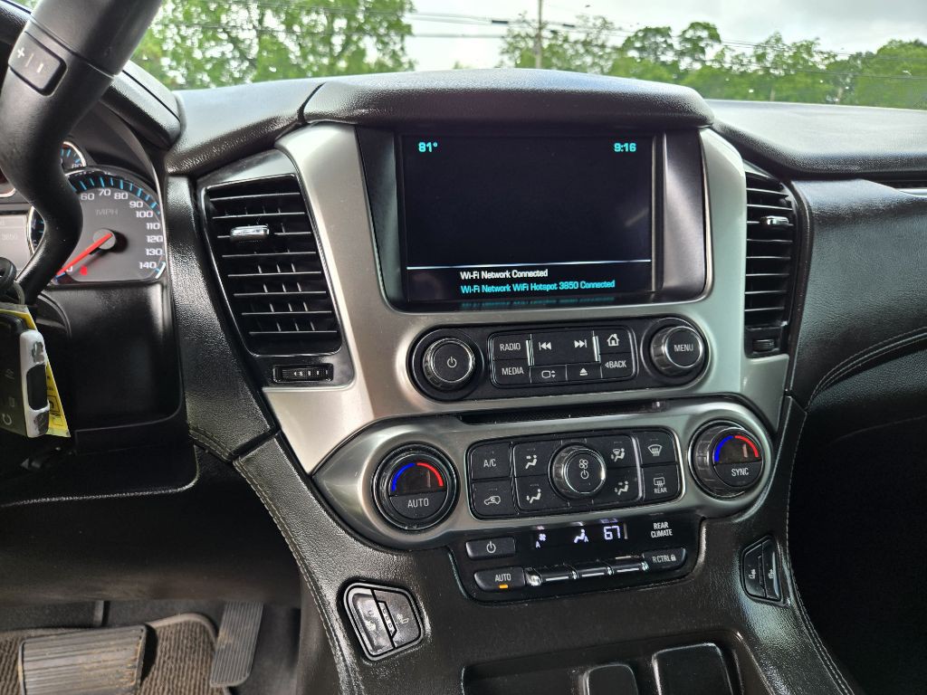 2019 Chevrolet Suburban Image 8