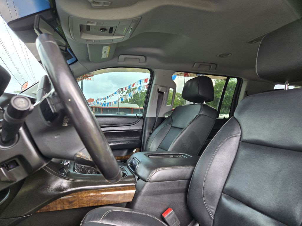 2019 Chevrolet Suburban Image 9