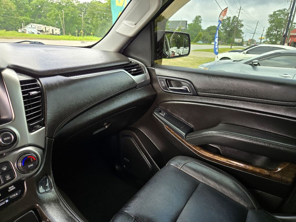 2019 Chevrolet Suburban Image 10