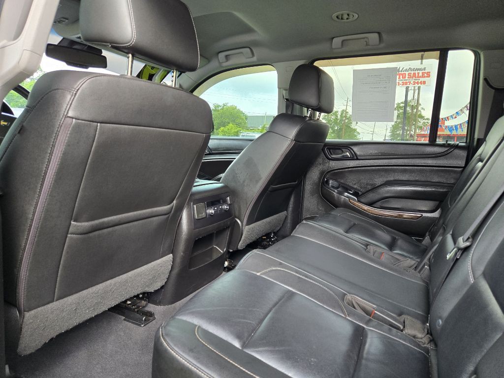 2019 Chevrolet Suburban Image 12