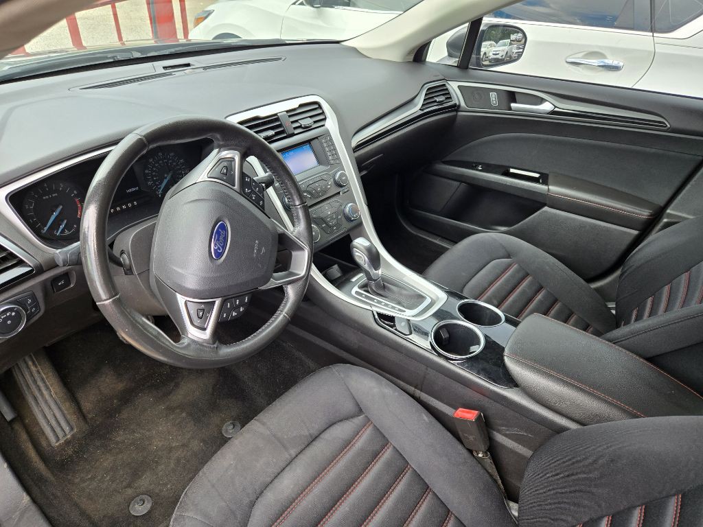 2013 Ford Fusion Image 4