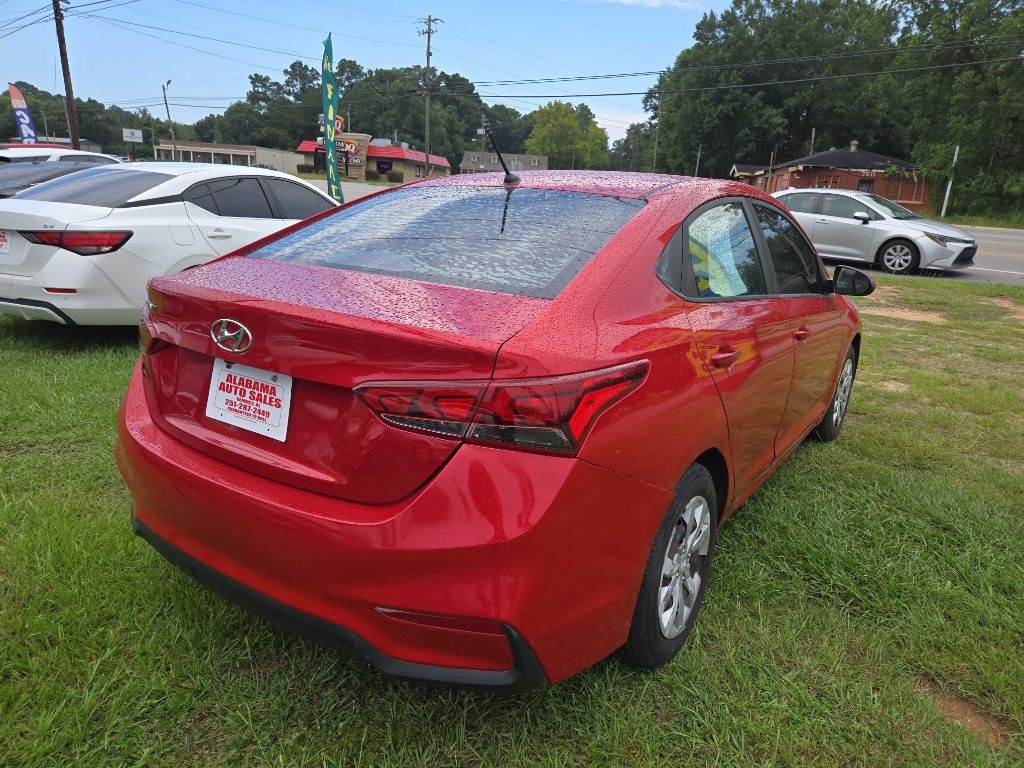 2019 Hyundai Accent Image 2
