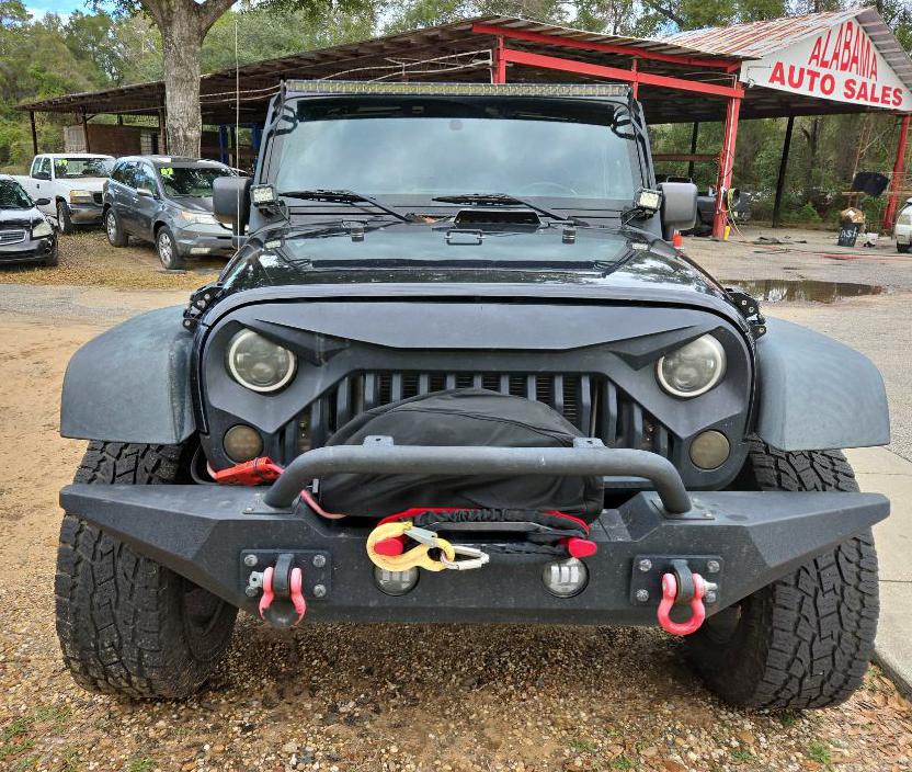 2011 Jeep Wrangler Image 2