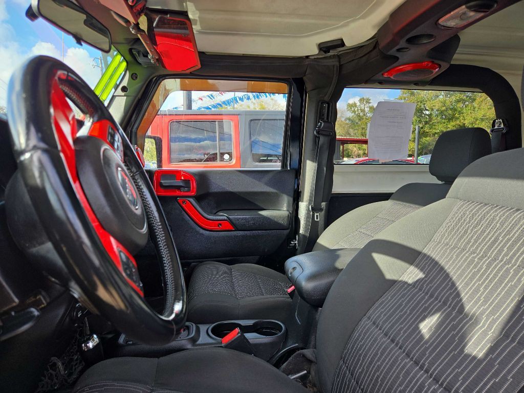 2011 Jeep Wrangler Image 11