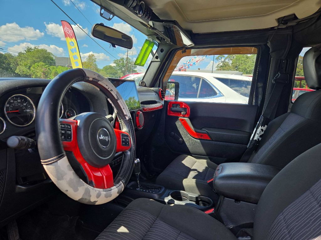 2011 Jeep Wrangler Image 17