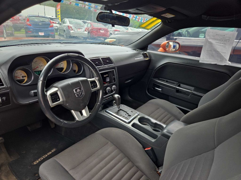 2011 Dodge Challenger Image 5