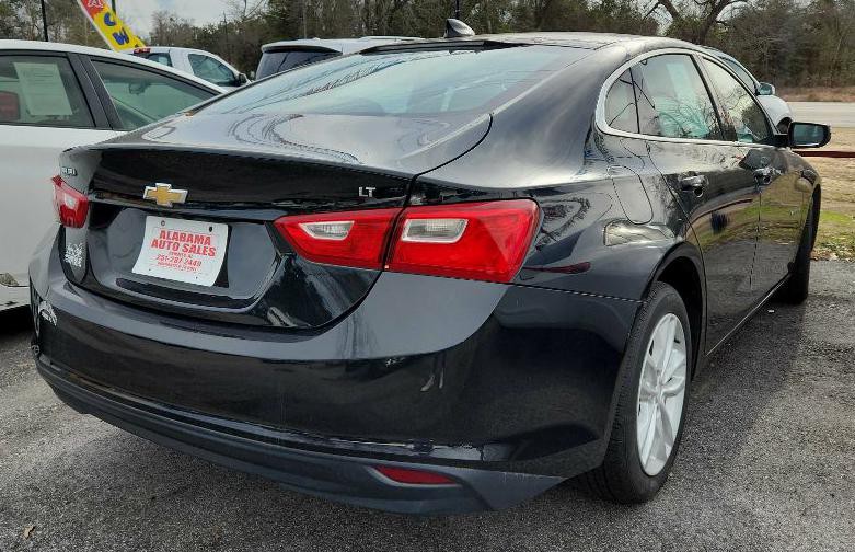2018 Chevrolet Malibu Image 3