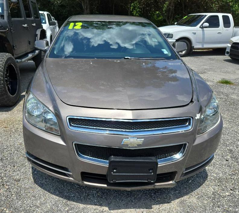 2012 Chevrolet Malibu Image 2