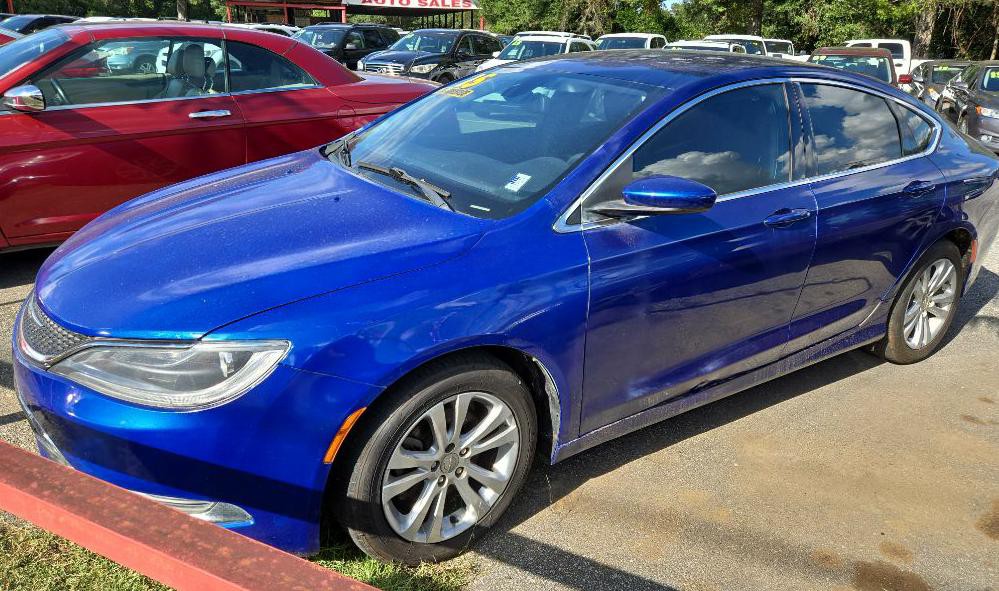 2015 Chrysler 200 Image 3