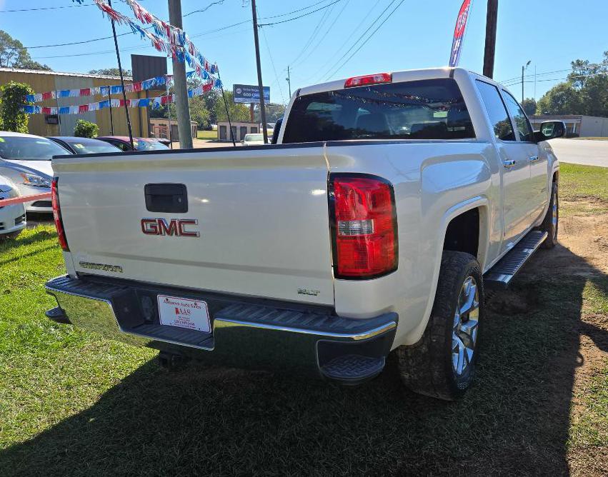 2015 GMC Sierra Image 4
