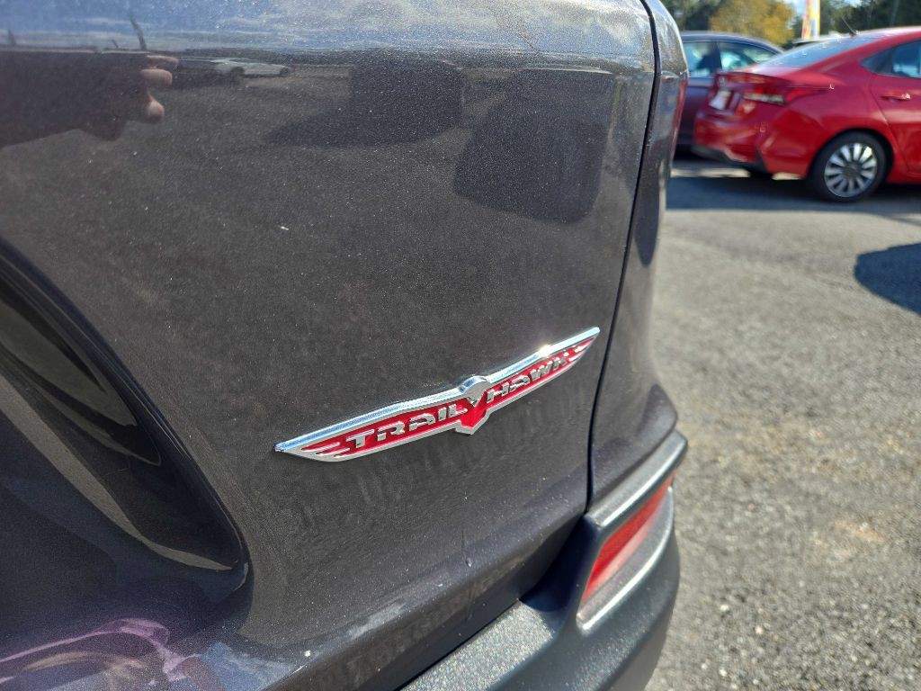 2019 Jeep Cherokee Image 7