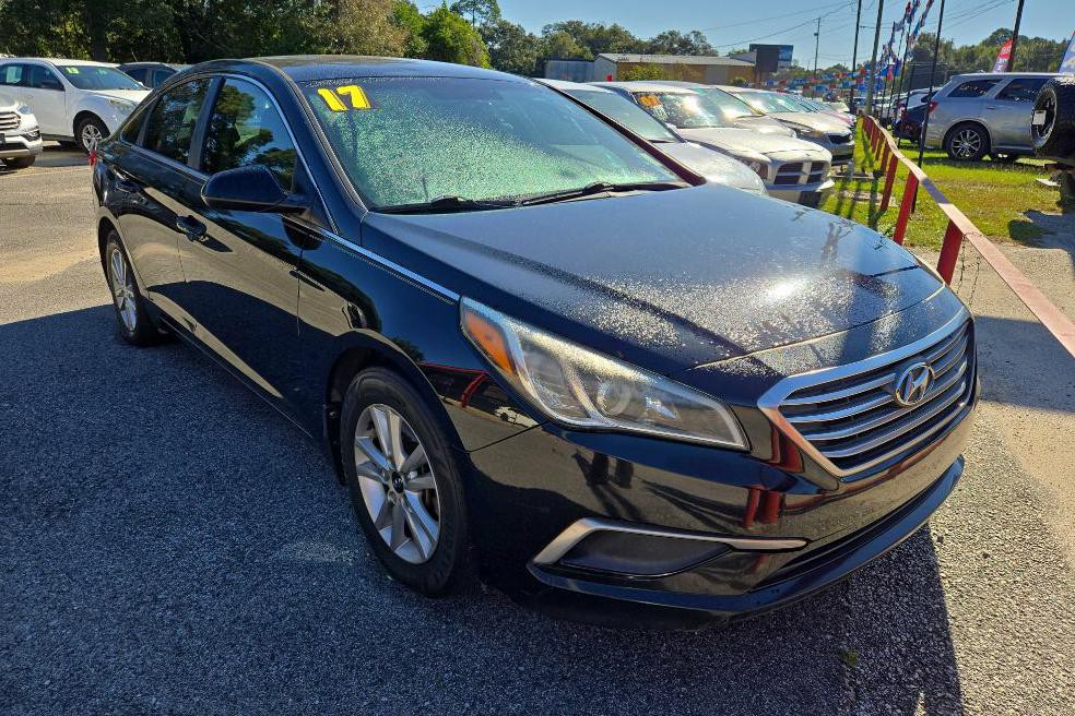 2017 Hyundai Sonata Image 1