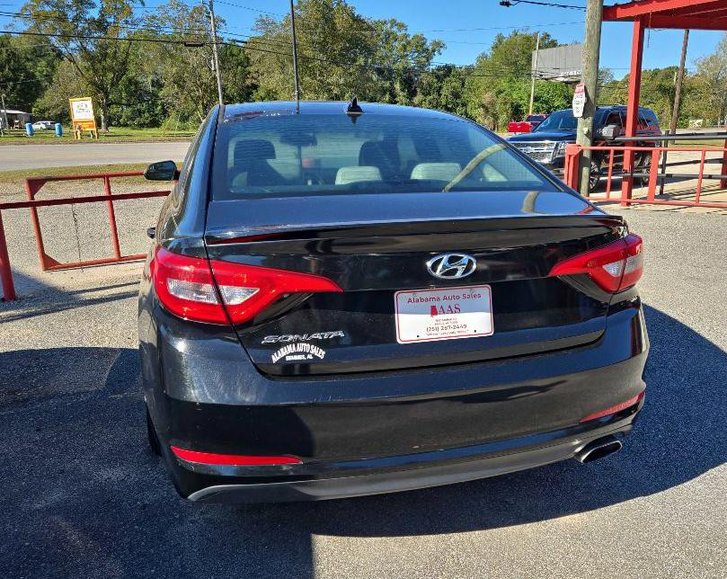 2017 Hyundai Sonata Image 2