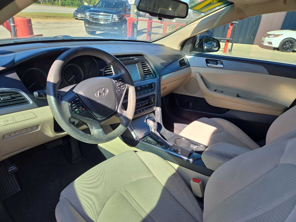 2017 Hyundai Sonata Image 4