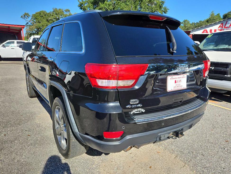 2013 Jeep Grand Cherokee Image 2