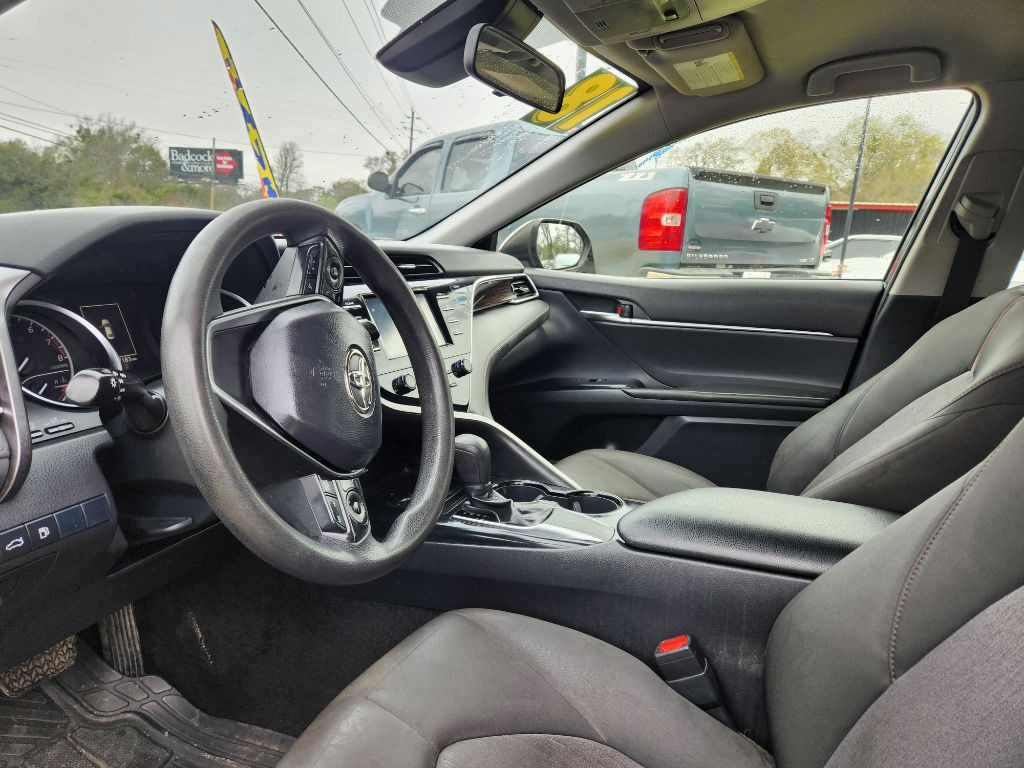 2018 Toyota Camry Image 7