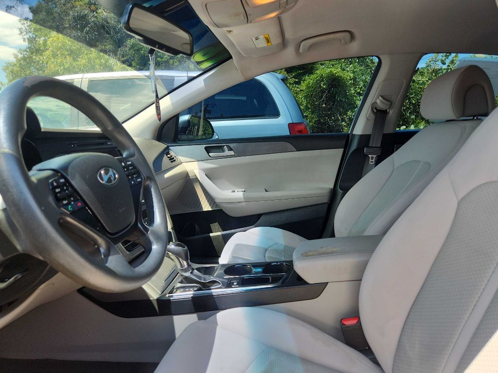 2016 Hyundai Sonata Image 4