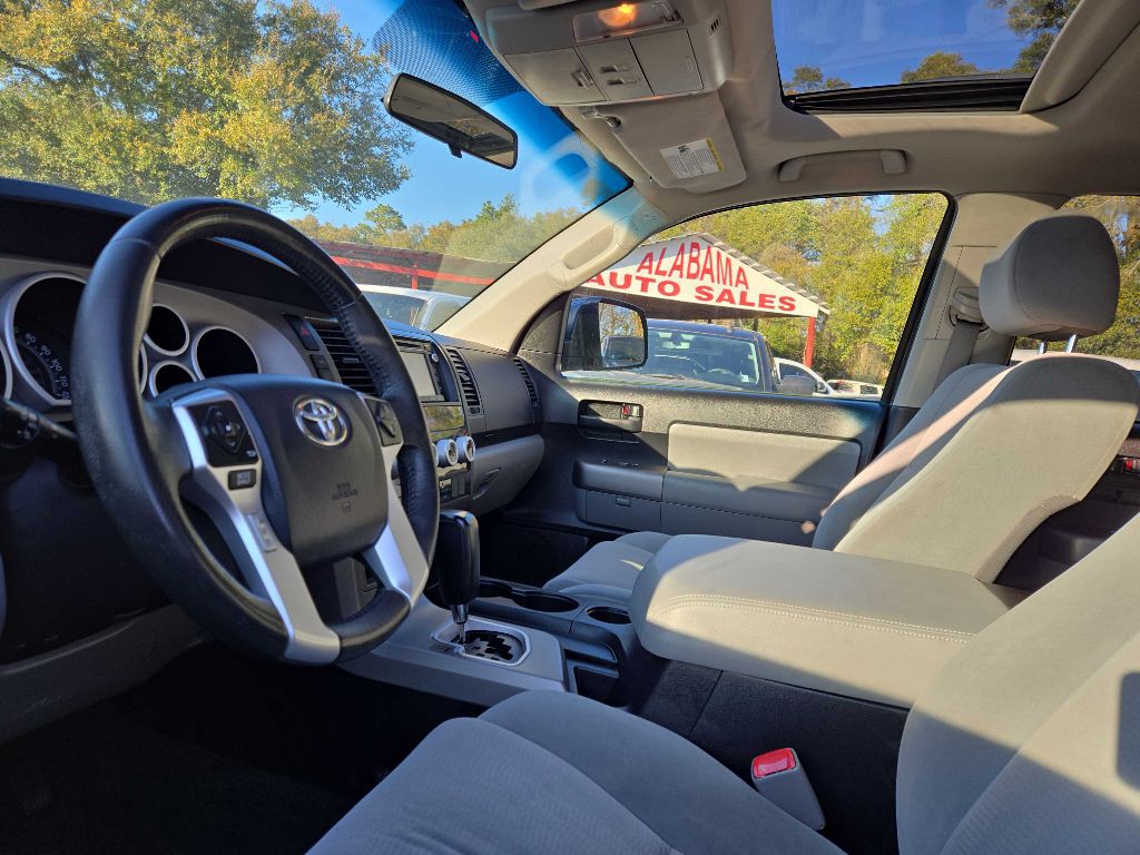 2015 Toyota Sequoia Image 4