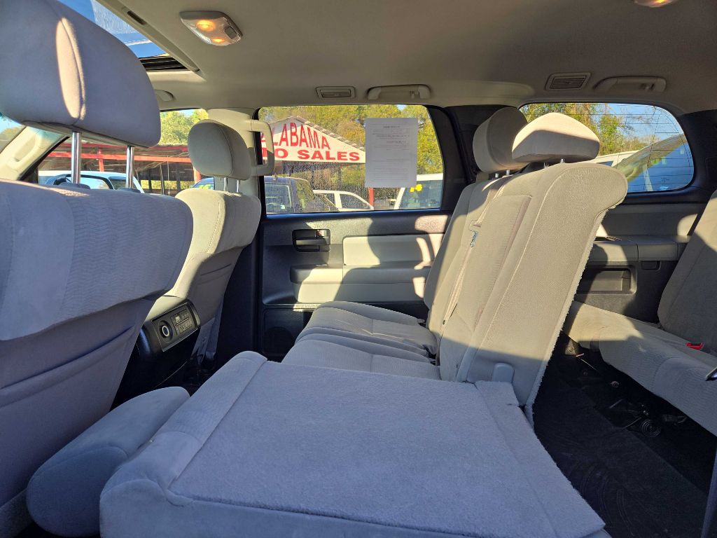 2015 Toyota Sequoia Image 5