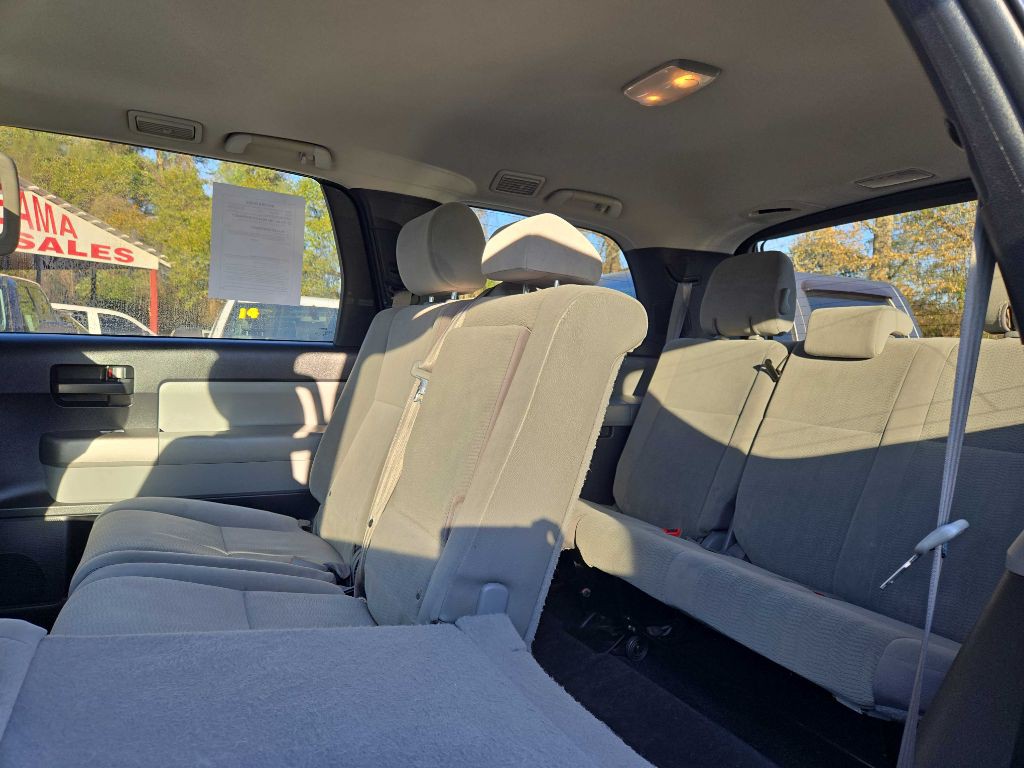 2015 Toyota Sequoia Image 6