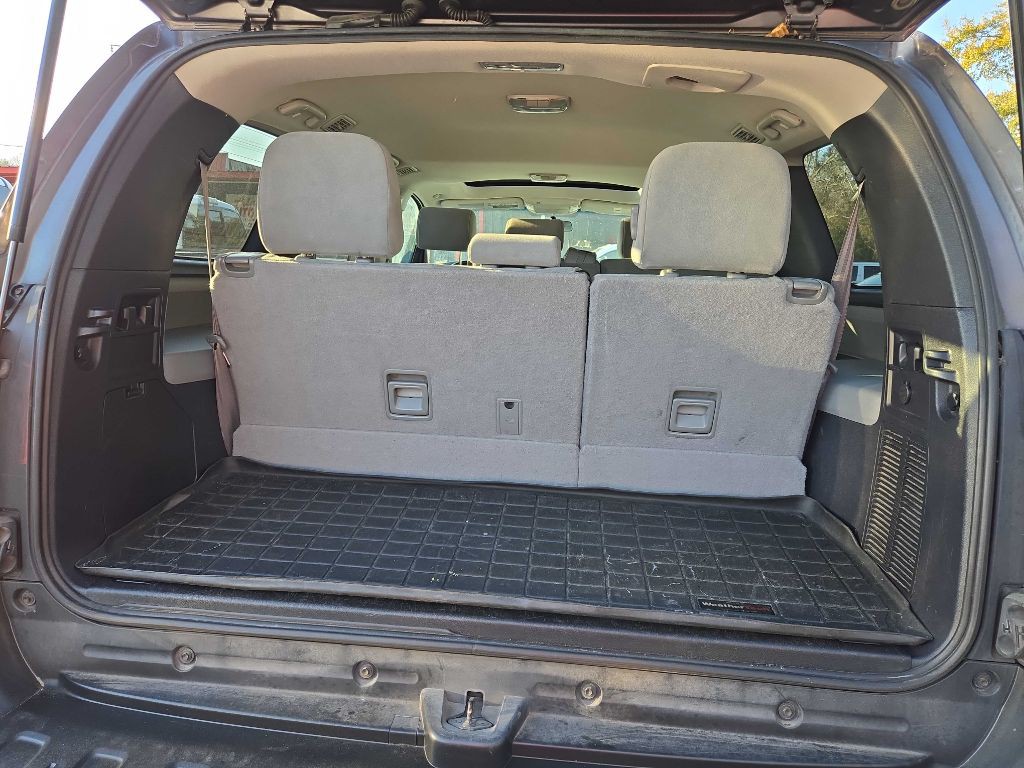 2015 Toyota Sequoia Image 7