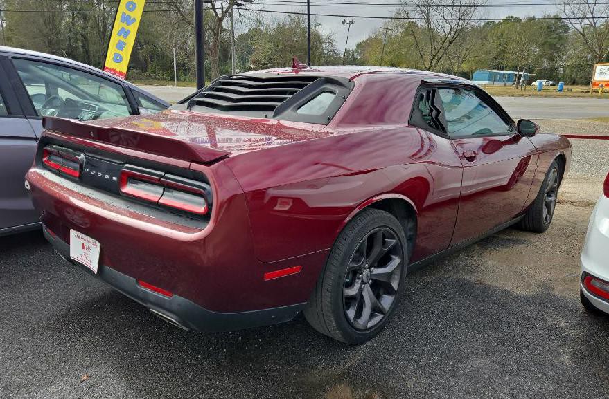2018 Dodge Challenger Image 2